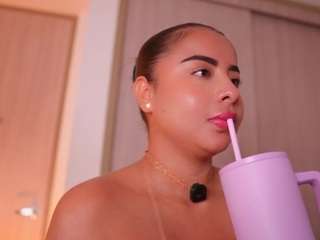 emilybell Live Webcam on CamSoda