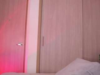 emilybell Live Webcam on CamSoda