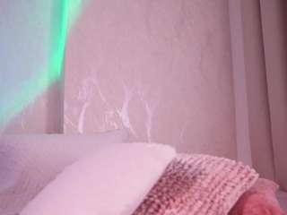 emilybell live webcam show