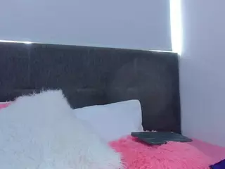 EmilyBell's Live Sex Cam Show