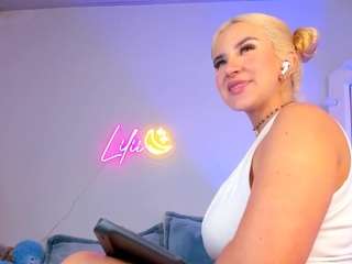 liliimoon Live Webcam on CamSoda