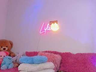 liliimoon Live Webcam on CamSoda