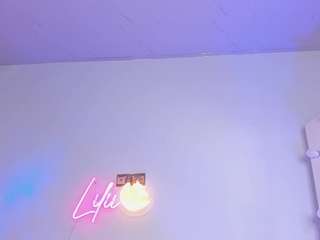 liliimoon Live Webcam on CamSoda