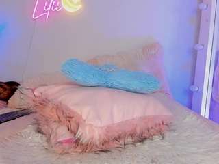 liliimoon from CamSoda is Freechat