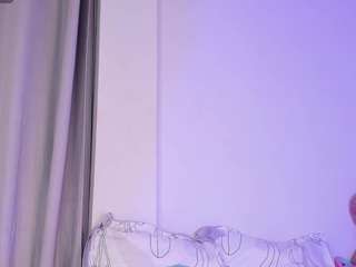 Live webcam model liliimoon on Soda Cams