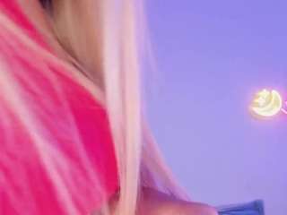 Liliimoon's cam show statistics and live stream