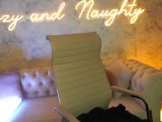 arielaniston live cam