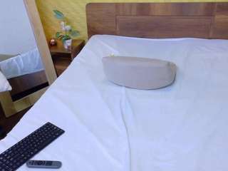 shamiraspencer's CamSoda show and profile