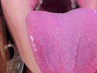 naughty-flower live webcam show