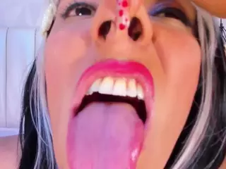 naughty-flower's Live Sex Cam Show