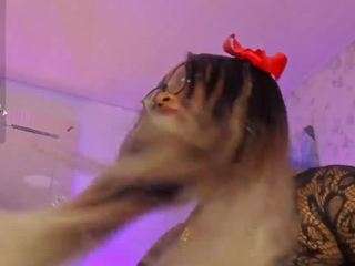 emiilyrosee live cam profile