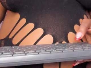 emiilyrosee live cam preview