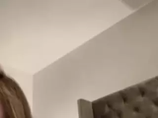 Andrea's Live Sex Cam Show