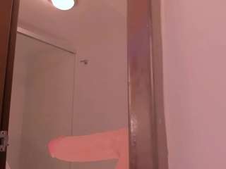 Live webcam model julietavargas on Soda Cams