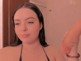 Live webcam model julietavargas on Soda Cams