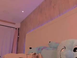 Live webcam model julietavargas on Soda Cams