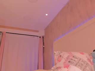 Live webcam model julietavargas on Soda Cams