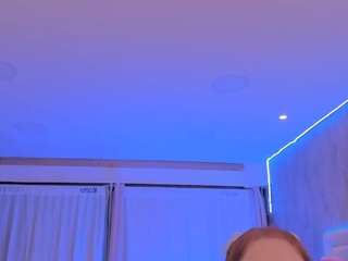 Live webcam model julietavargas on Soda Cams