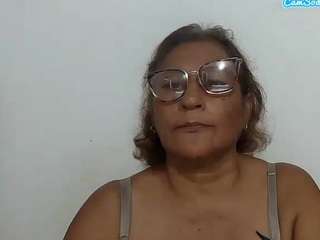 babsy-squirt's CamSoda show and profile