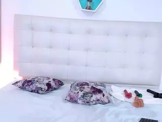Milf Mia's Live Sex Cam Show
