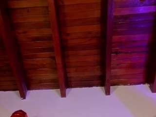 emma-rossee Live Webcam on CamSoda