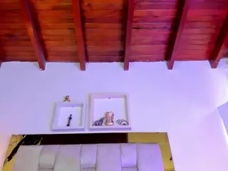 emma-rossee's Live Sex Cam Show