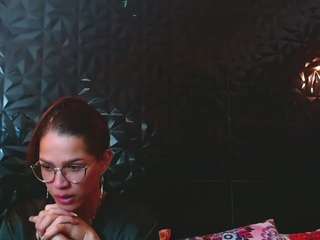 vicky-oba webcam model