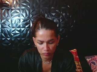 vicky-oba Live Webcam on CamSoda