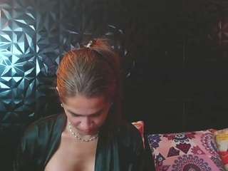 vicky-oba Live Webcam on CamSoda