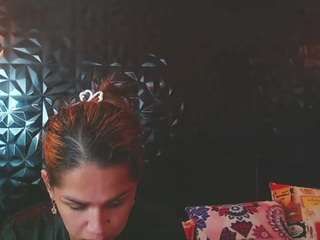 vicky-oba webcam model