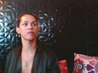 vicky-oba Live Webcam on CamSoda