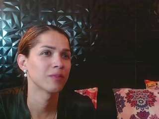 vicky-oba webcam model