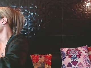 Vicky-oba's cam show statistics and live stream