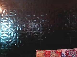 vicky-oba Live Webcam on CamSoda