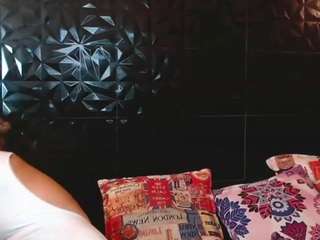 vicky-oba live webcam show
