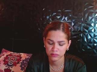 vicky-oba live cam