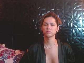 vicky-oba live cam preview