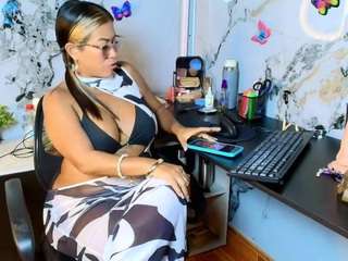 Alix Long live webcam show