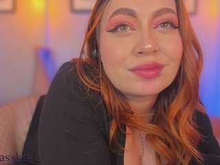 Live webcam model allasskaa on Soda Cams