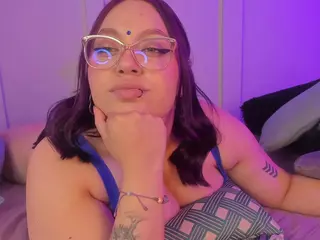 allasskaa's Live Sex Cam Show