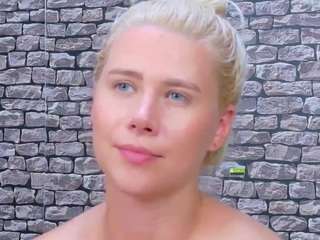 cuteblondeme