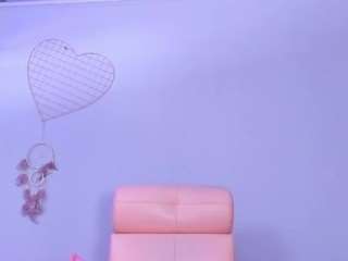 sara-rouge Live Webcam on CamSoda