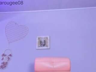 sara-rouge's CamSoda show and profile