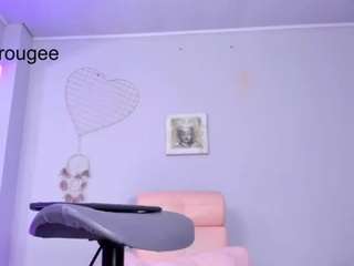 Live cam show with sara-rouge