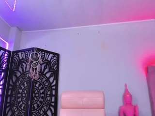 sara-rouge live cam preview