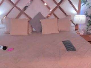 Live webcam model jessica-stonne on Soda Cams