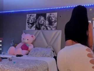 sexyzoee Live Webcam on CamSoda