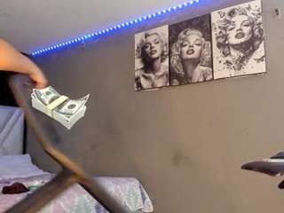 ZOE live webcam show