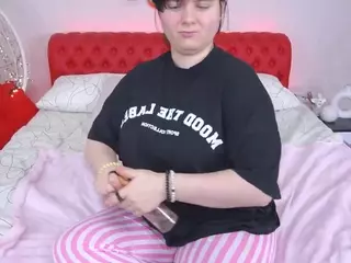 littleshyyy's Live Sex Cam Show