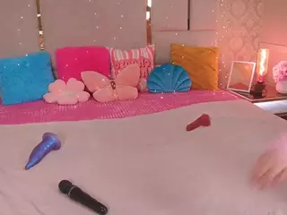 littleshyyy's Live Sex Cam Show